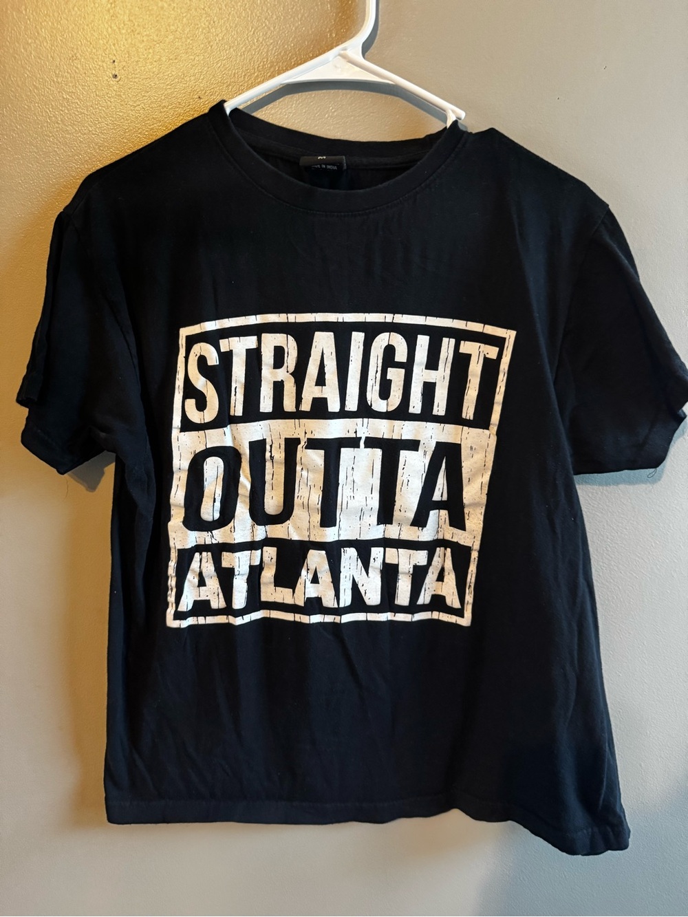 Black "Straight Outta Atlanta" Graphic Tee - Women